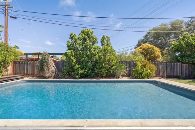 3767 Gainsborough Dr, Concord CA: https://media.crmls.org/mediaz/78b445aa-5829-4757-b7b1-74869e843840.jpg