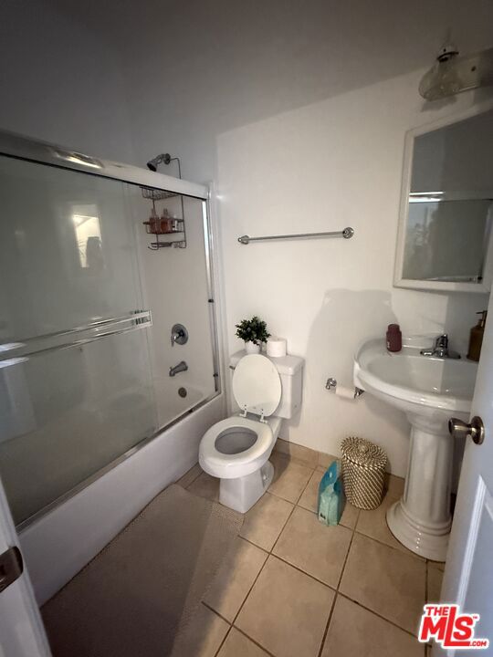 10835 Camarillo Street, North Hollywood CA: https://media.crmls.org/mediaz/78b450c5-2e82-41c1-8f6e-6ac731c23ed8.jpg