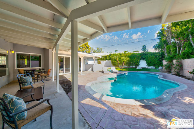 1420 E San Jacinto Way, Palm Springs, CA 92262