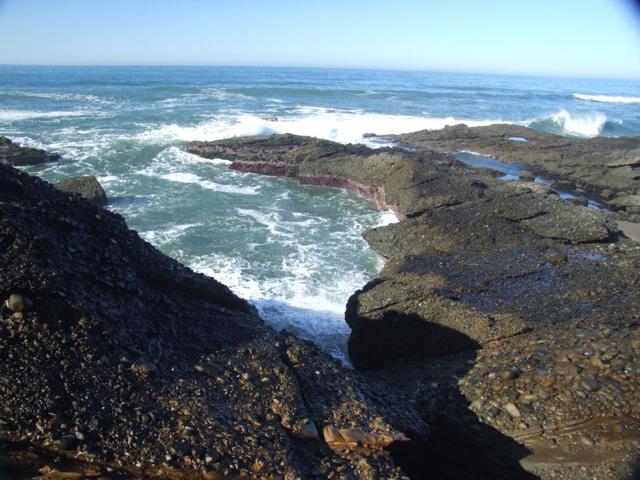 10247 Cabrillo Highway, Pescadero CA: https://media.crmls.org/mediaz/78b5091a-34cc-4642-8208-101a35b4485b.jpg