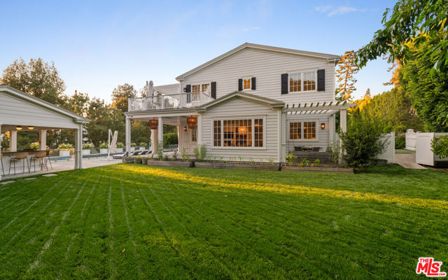 491 N Tigertail Road, Los Angeles CA: https://media.crmls.org/mediaz/78b55c68-e178-4b44-a4f6-03c952631be2.jpg