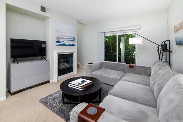 4368 Nautilus Way, Oceanside CA: https://media.crmls.org/mediaz/78b59892-4c90-4c76-aa07-40a3f424c9e7.jpg