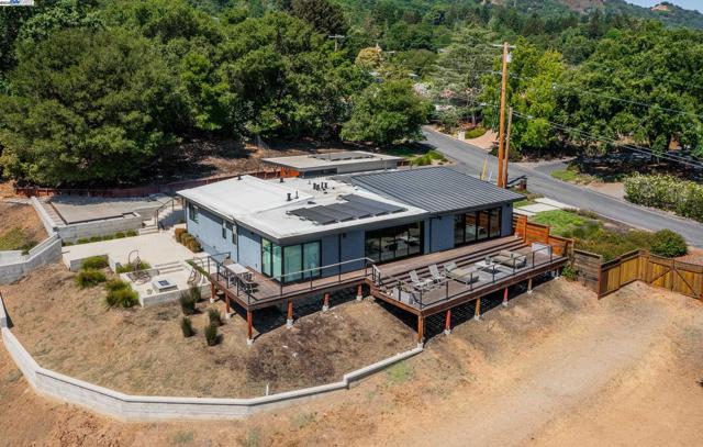 5 Sky Terrace, Danville CA: https://media.crmls.org/mediaz/78b5b3f9-b9c9-4a8f-8e20-17d8c52af070.jpg
