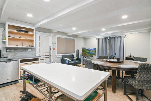 1736 Bellington Lane, Fallbrook CA: https://media.crmls.org/mediaz/78b6a0df-331e-4497-b990-4b48306964d4.jpg