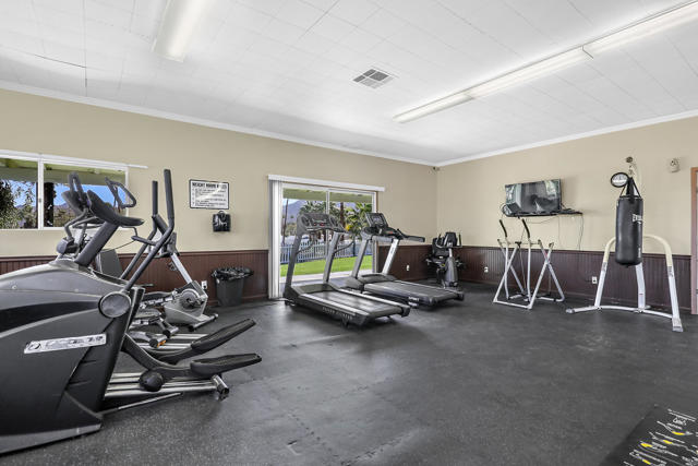 6 Cholla Lane, Palm Desert CA: https://media.crmls.org/mediaz/78b6d8a2-d4d2-4a60-a17d-eb01bec74e88.jpg