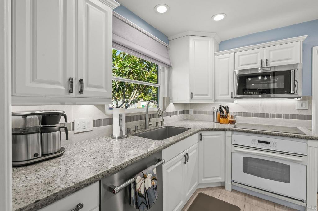 3919 69th - photo 18