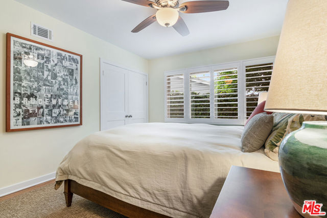 12954 Otsego Street, Sherman Oaks CA: https://media.crmls.org/mediaz/78b83106-4013-4396-9a74-f3210e6c7086.jpg