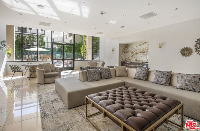 10724 Wilshire Boulevard, Los Angeles CA: https://media.crmls.org/mediaz/78b854b5-1cfc-4f5e-94cf-9345fb24d874.jpg