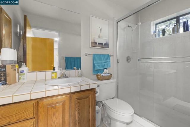 1383 Alvarado Rd, Berkeley CA: https://media.crmls.org/mediaz/78b87de1-9f3b-41ba-aed8-d048f1b0fdc9.jpg