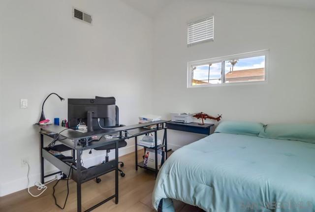 4053 55 Jewell St, San Diego CA: https://media.crmls.org/mediaz/78b89487-8113-4ebe-9886-2c64107269e7.jpg