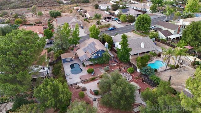 23459 Barona Mesa Rd, Ramona CA: https://media.crmls.org/mediaz/78b9c23a-520d-45e5-8971-537571177864.jpg