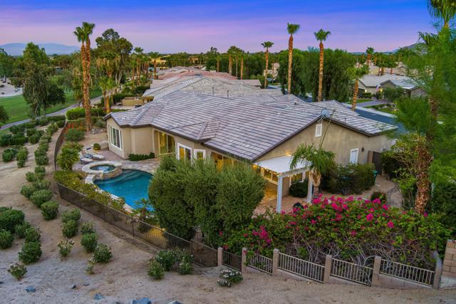 81196 Victoria Lane, La Quinta CA: https://media.crmls.org/mediaz/78b9ec18-bbdf-422f-9e1b-3a82b68d5cdd.jpg