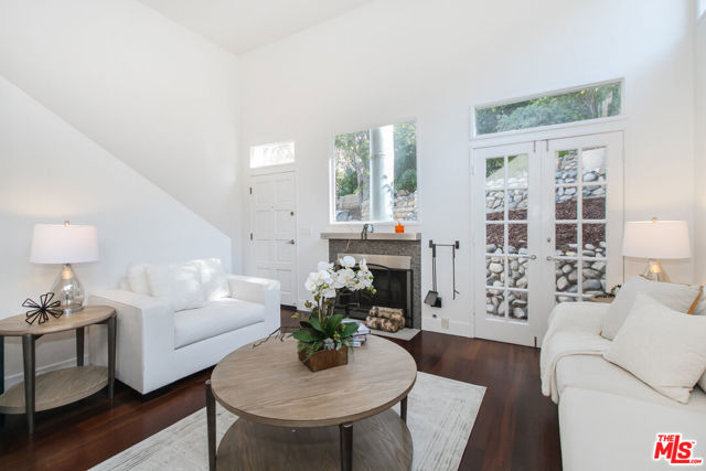 2044 Stanley Hills Drive, Los Angeles CA: https://media.crmls.org/mediaz/78b9ed6e-4756-4357-a267-5f33ef891d9e.jpg