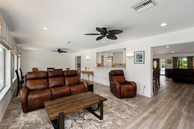 74619 Fairway Drive, Palm Desert CA: https://media.crmls.org/mediaz/78ba6bb7-59a8-4fc0-9d78-0834b500d6fb.jpg