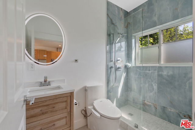 1152 S Windsor Boulevard, Los Angeles CA: https://media.crmls.org/mediaz/78ba8e2b-2c1b-42c4-bebe-b3591a1c0b34.jpg