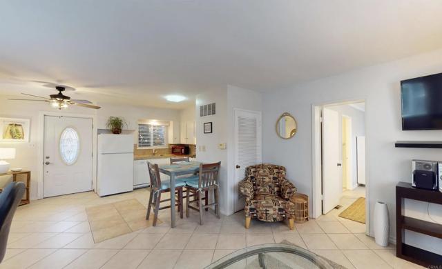 3360 Garfield Street, Carlsbad CA: https://media.crmls.org/mediaz/78bcea10-3ec0-4852-b5f3-e6a8c1b75c06.jpg