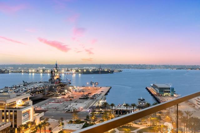 888 W E St, San Diego CA: https://media.crmls.org/mediaz/78bcee14-533b-4d23-a668-16c8cf6be9dd.jpg