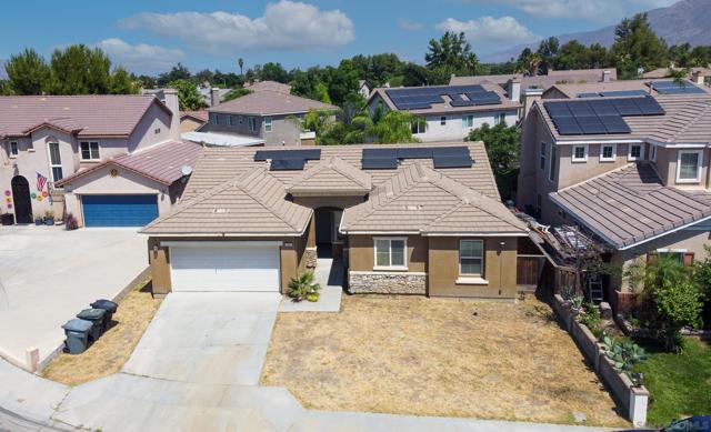 1854 Jasmine Ct, San Jacinto CA: https://media.crmls.org/mediaz/78bceff2-84d7-4e6c-ac65-668d4b744b34.jpg