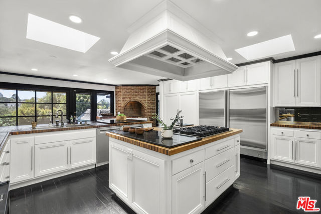 Drew Fenton | 10981 Bellagio Road Los Angeles CA | MLS: 7860268