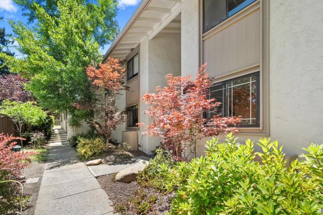 20780 4th Street, Saratoga CA: https://media.crmls.org/mediaz/78bdf040-a81a-4946-9886-2f04986aa263.jpg