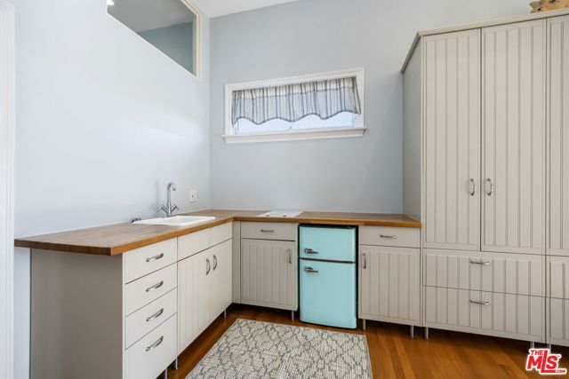 Drew Fenton | 11215 W Sunset Boulevard Los Angeles CA | MLS: 7520415 Drew Fenton | 11215 W Sunset Boulevard Los Angeles CA | MLS: 7520415