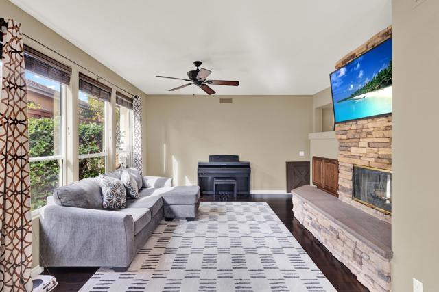 Detail Gallery Image 18 of 74 For 2223 Rock View Glen, Escondido,  CA 92026 - 4 Beds | 2/1 Baths