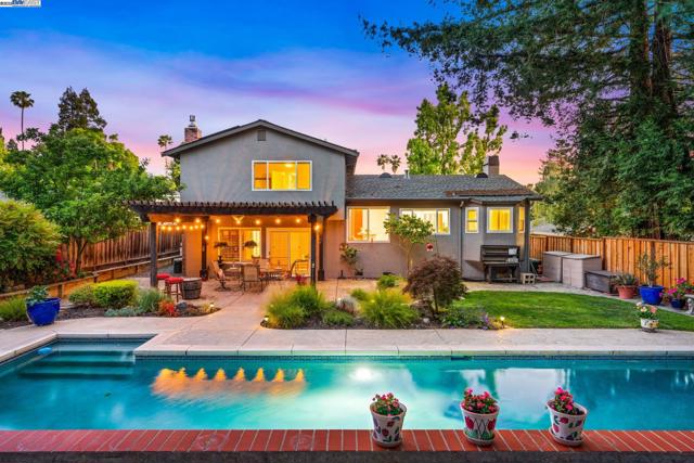 868 Madeira Dr, Pleasanton CA: https://media.crmls.org/mediaz/78be25d9-f0ac-4141-89cc-28479266f0fc.jpg