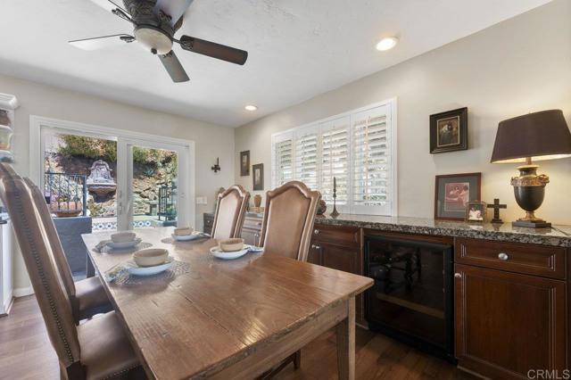 4331 Summit Drive, La Mesa CA: https://media.crmls.org/mediaz/78bec334-c28d-4949-82a4-58d75b5aef22.jpg