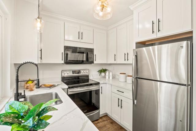 120 Oak Rim Way, Los Gatos CA: https://media.crmls.org/mediaz/78bef1ca-12f4-4087-9958-80d38780007c.jpg