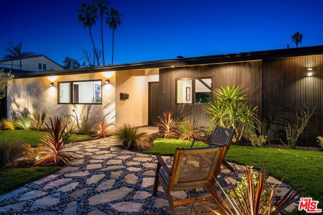 12353 Hesby Street photo 6
