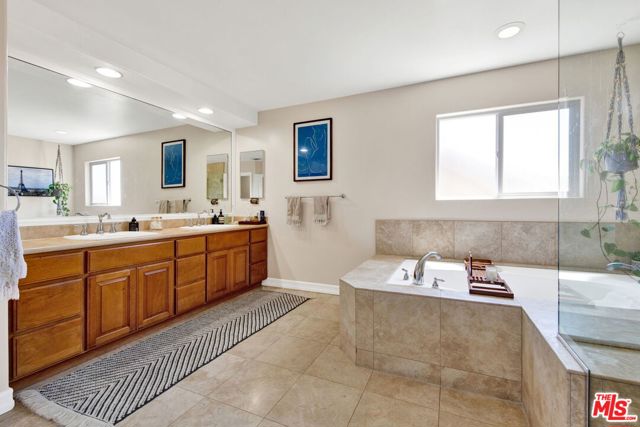 2104 Clark Lane, Redondo Beach CA: https://media.crmls.org/mediaz/78bf52a7-330f-46ac-89ce-05706e546e84.jpg