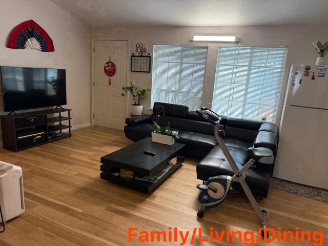 710 Spindrift, San Jose CA: https://media.crmls.org/mediaz/78bf58a9-9d9f-4972-814b-435a5fbc36d9.jpg
