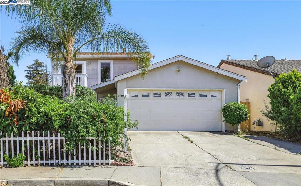 1915 Perrone Cir
