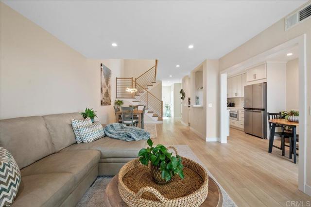 Detail Gallery Image 9 of 54 For 6757 Heath Ct, Carlsbad,  CA 92011 - 3 Beds | 2/1 Baths