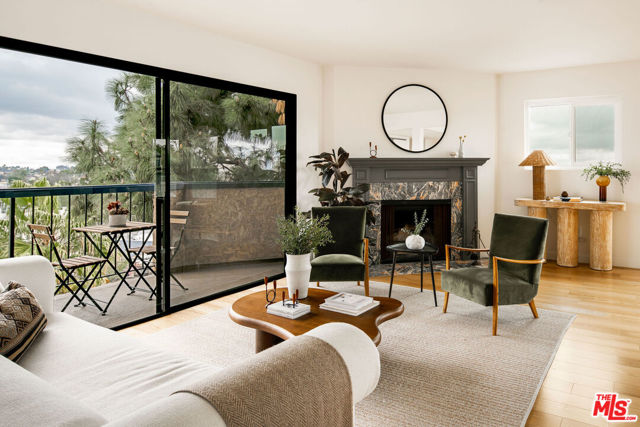 3375 Descanso Drive, Los Angeles CA: https://media.crmls.org/mediaz/78c15a7a-a95e-47b8-b2a3-94d1e1be1fc1.jpg