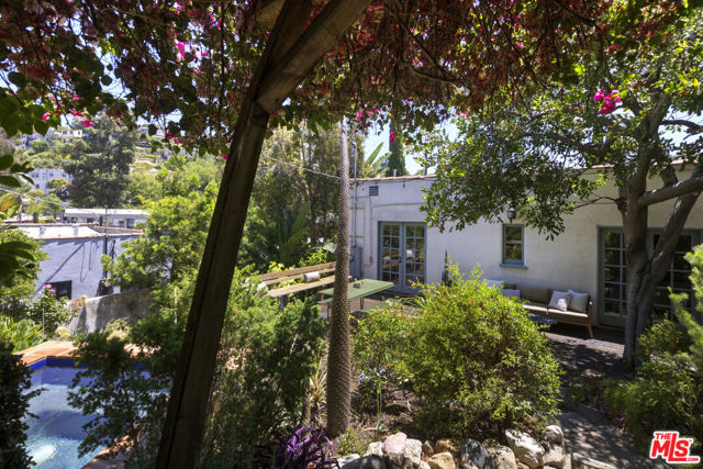 2961 Effie Street, Los Angeles CA: https://media.crmls.org/mediaz/78c167b6-988c-4e30-8ced-ff393dbcc0e7.jpg