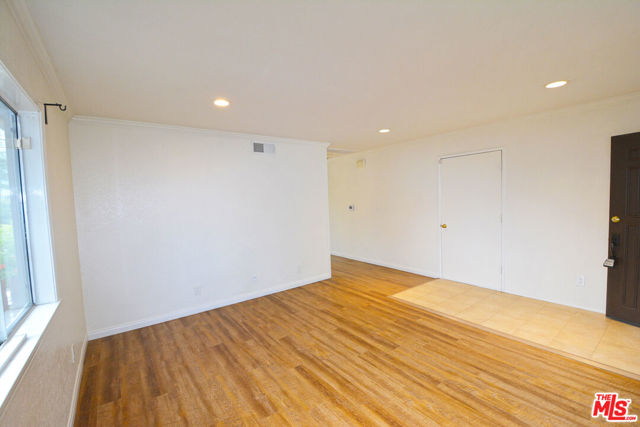 3630 2nd Avenue photo 8