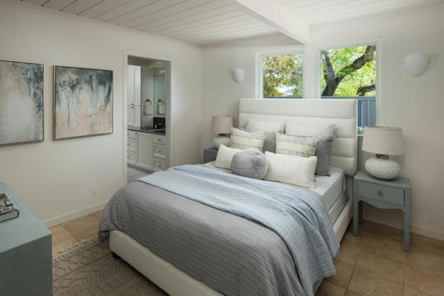 801 Talisman Drive, Palo Alto CA: https://media.crmls.org/mediaz/78c25e4e-f5c6-4deb-a510-f8281366e4bb.jpg