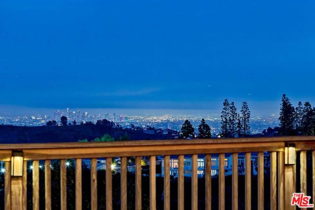 2286 Canyonback Road, Los Angeles CA: https://media.crmls.org/mediaz/78c300d1-7008-4c5b-8e8d-466795e9416d.jpg