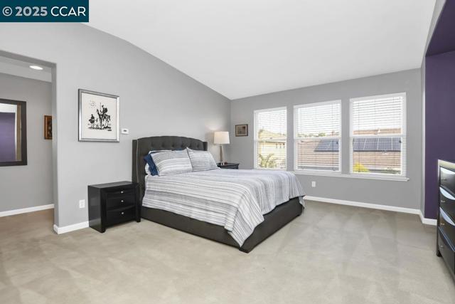 755 Boltzen St, Brentwood CA: https://media.crmls.org/mediaz/78c3c89d-0b3b-4288-847f-25f4587273d9.jpg