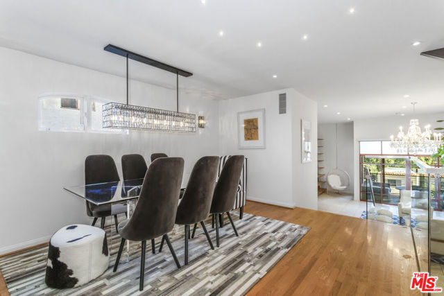 8783 Lookout Mountain Avenue, Los Angeles CA: https://media.crmls.org/mediaz/78c5e6ff-751d-4d62-ae2d-6dd6552b8c2f.jpg