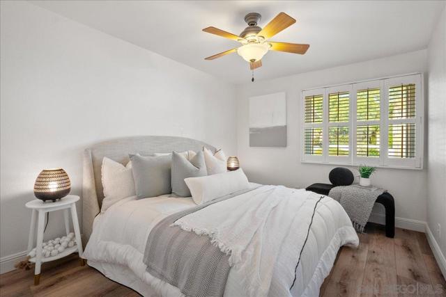 721 Buena Tierra Way, Oceanside CA: https://media.crmls.org/mediaz/78c65ba3-97ad-4641-8a4b-0b87ccec8004.jpg