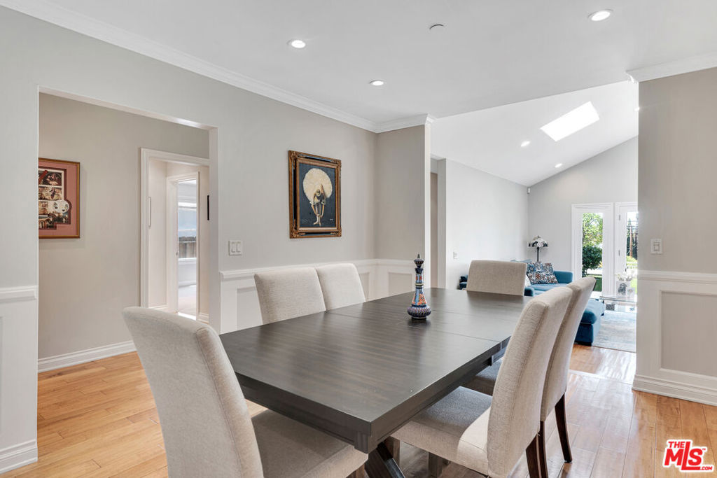 3733 Willowcrest AvenueStudio City img 43