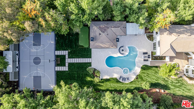 4261 Temma Court, Calabasas CA: https://media.crmls.org/mediaz/78c7ef0e-aeb3-4d6c-a314-aa8a7fd6d08d.jpg