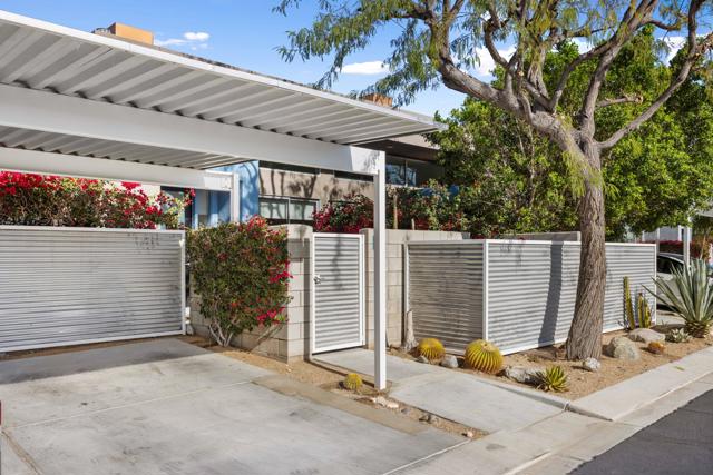 3538 Foothill Avenue, Palm Springs CA: https://media.crmls.org/mediaz/78c888d9-8926-4346-9e23-a25ddff626a7.jpg