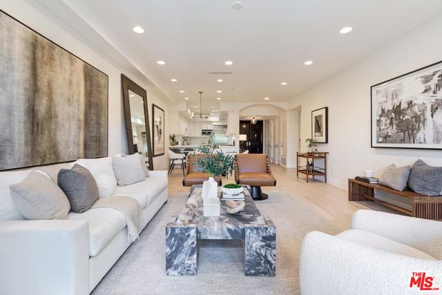 2 Bed Home for Sale in Los Angeles, California