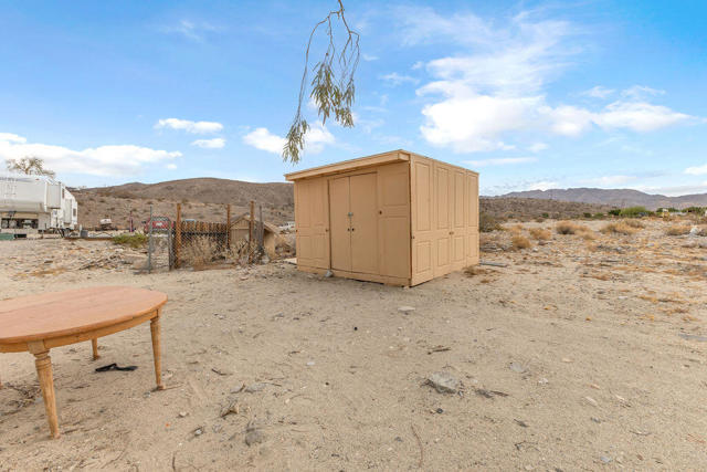 28300 Desert Charm Road, Desert Hot Springs CA: https://media.crmls.org/mediaz/78cd14d5-d160-4058-9cf8-a571ba1bac71.jpg