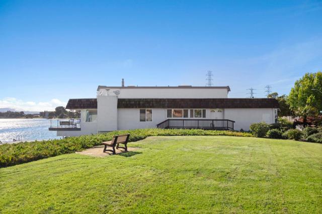 464 Fathom Drive, San Mateo CA: https://media.crmls.org/mediaz/78cd65ca-3781-4c02-bd43-ebc1e4a39369.jpg