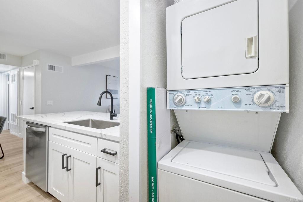 9209 Villiage - photo 14