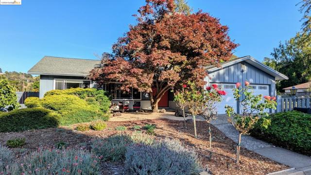 5126 La Honda RD, El Sobrante CA: https://media.crmls.org/mediaz/78ce84d8-1909-4800-b4a4-f30d73a7cc29.jpg